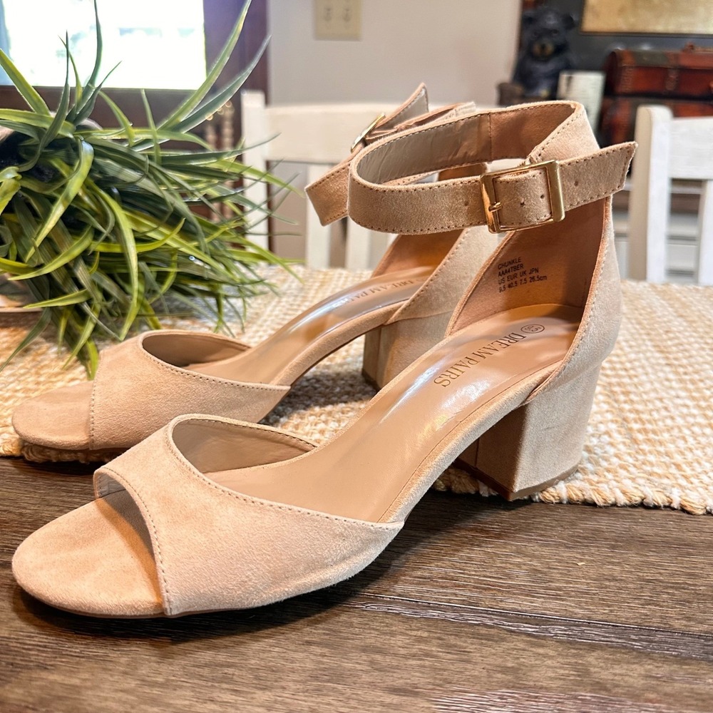 Dream Pairs Women's Open Toe‎ Ankle Strap Chunky Heel Sandals Size 9.5 Beige